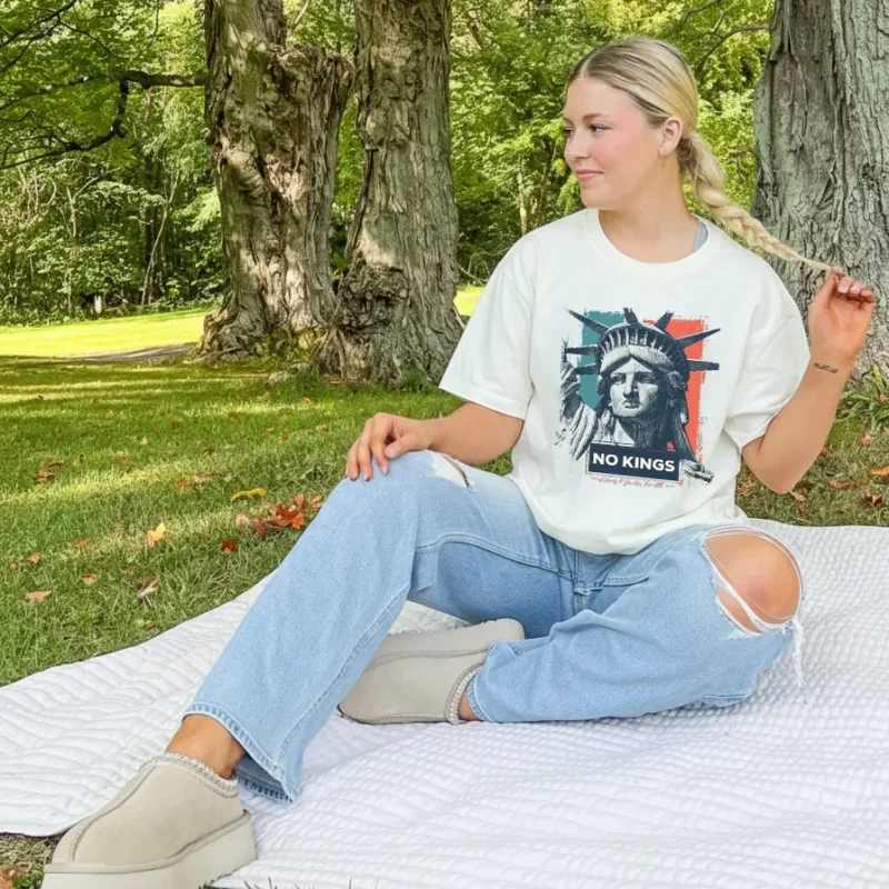 No Kings Liberty T-Shirt – Political Activism Social Justice Equality Tee